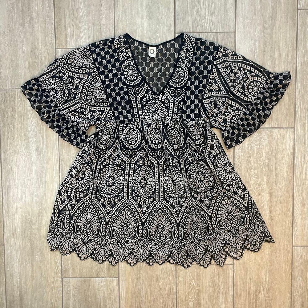 Anthro Akemi + Kin Eyelet Embroidered Boho Dress Black White Size 4